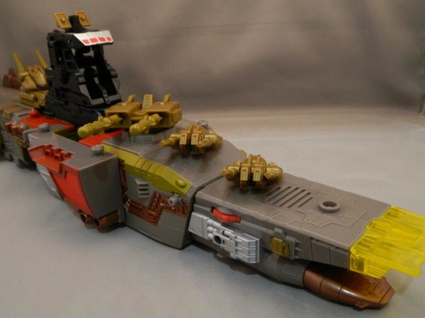 Transformers Year Of The Snake Platinum Edition Omega Supreme  (13 of 48)